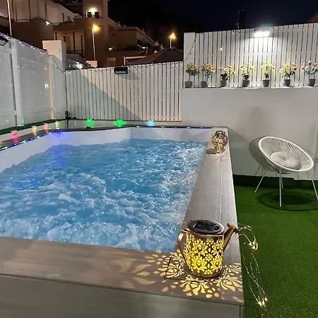 Big Puerto Rico With Heated Saltwater Jacuzzi Pool & Bbq & Private Parking Apartment