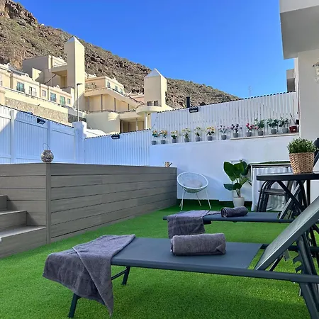 Big Puerto Rico With Heated Saltwater Jacuzzi Pool & Bbq & Private Parking Apartment Puerto Rico (Gran Canaria)