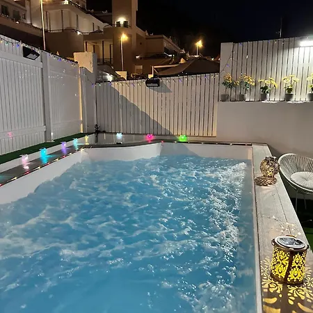 Big Puerto Rico With Heated Saltwater Jacuzzi Pool & Bbq & Private Parking *